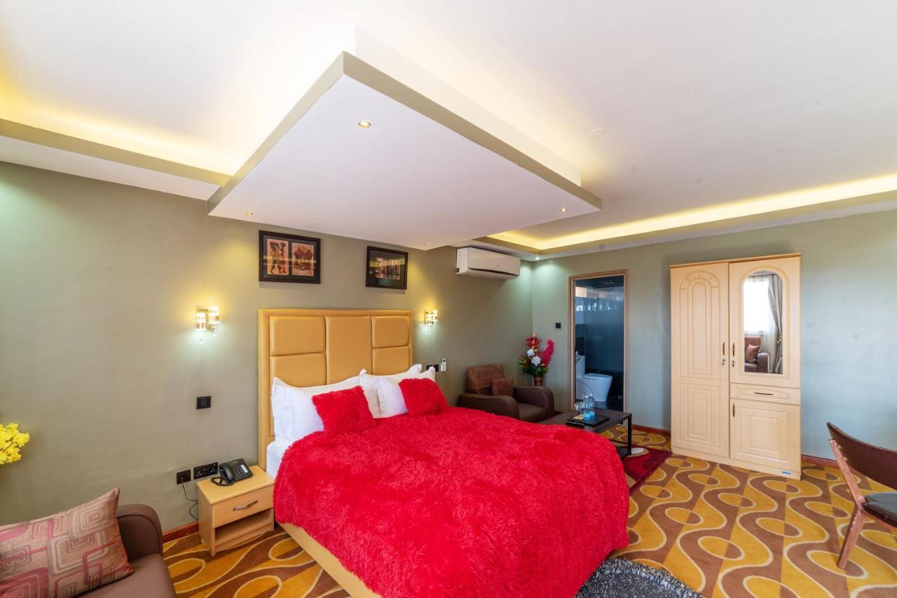 Afro Park Hotel *